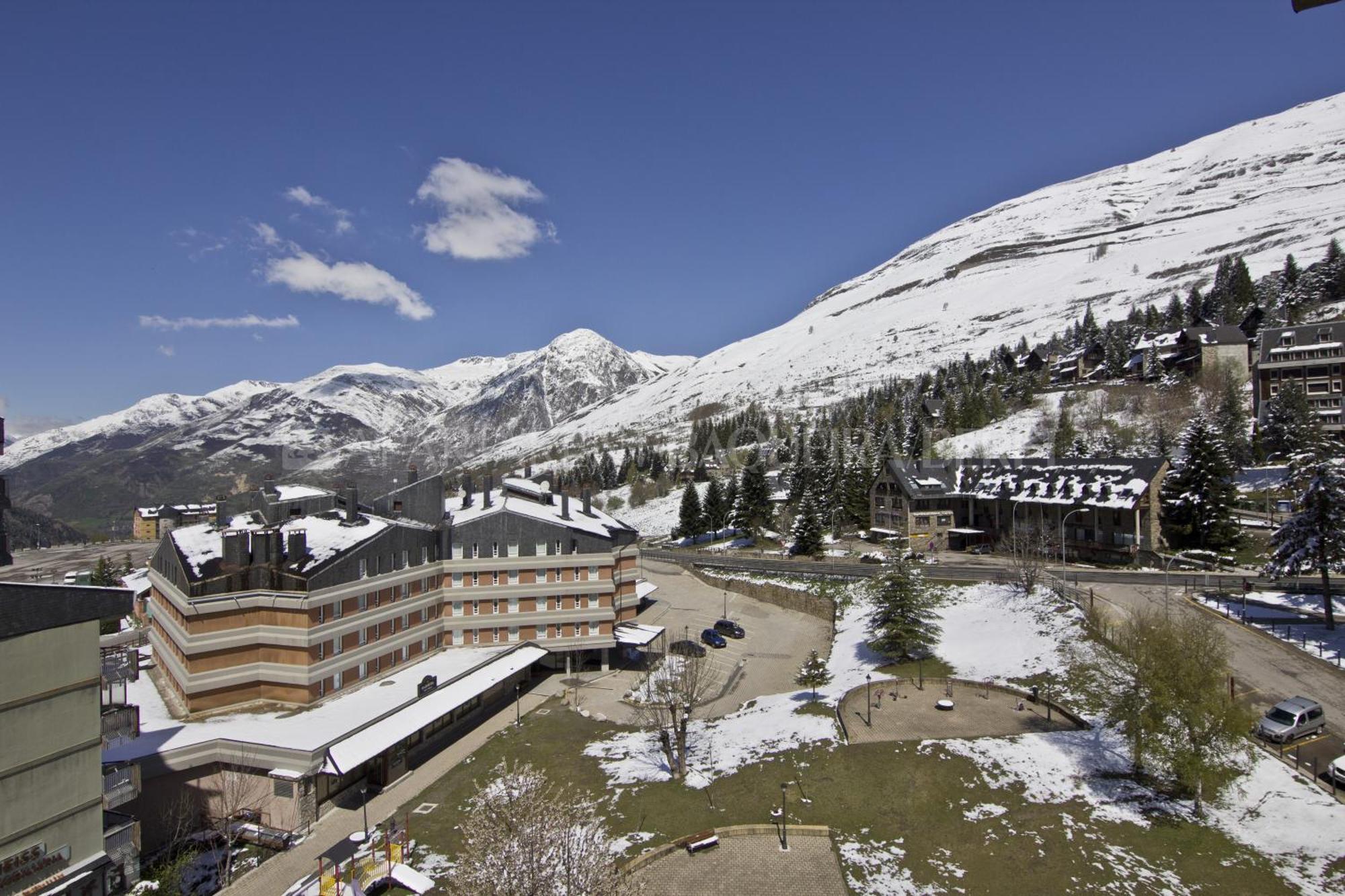 Apartarent 1500 Baqueira Beret Exterior foto
